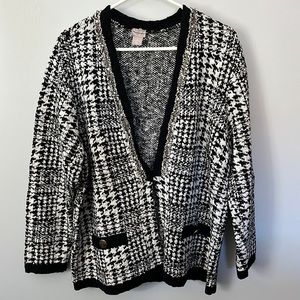 Chico’s houndstooth sweater blazer